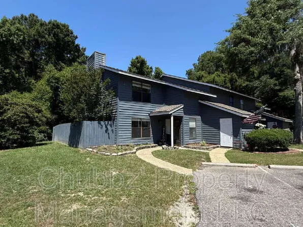 11 Battery Ln, Beaufort, SC 29902