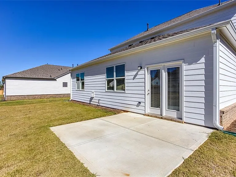 61 Grove Springs Ct — Photo 35