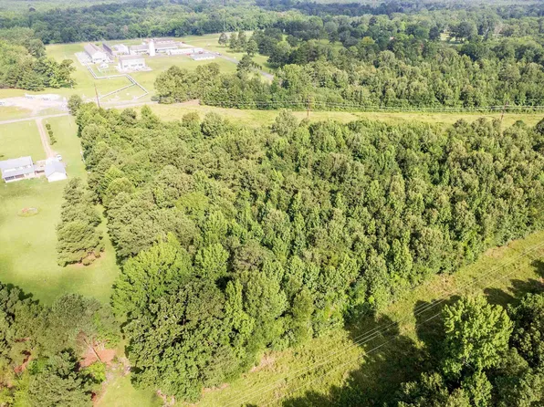 6 Joey Ln, Texarkana, AR 71854