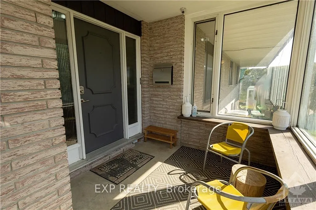 4 bed, $2,950 — Photo 3
