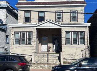 824 Broadway Ave, Mc Kees Rocks, PA 15136