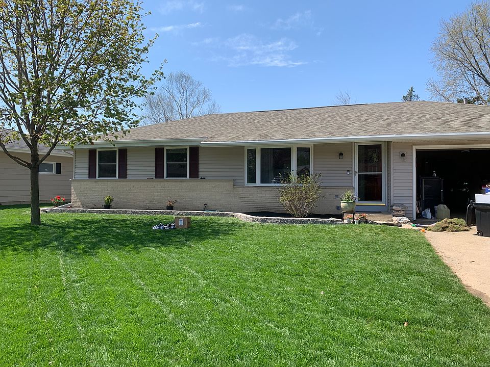 1st image of 1507 Clover Ln