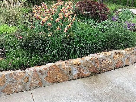 Circle road side planted 
