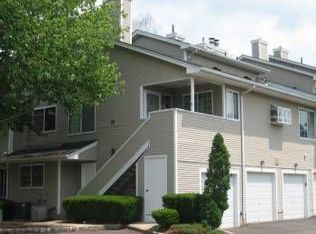 14 Bentley Ct, Bedminster, NJ 07921