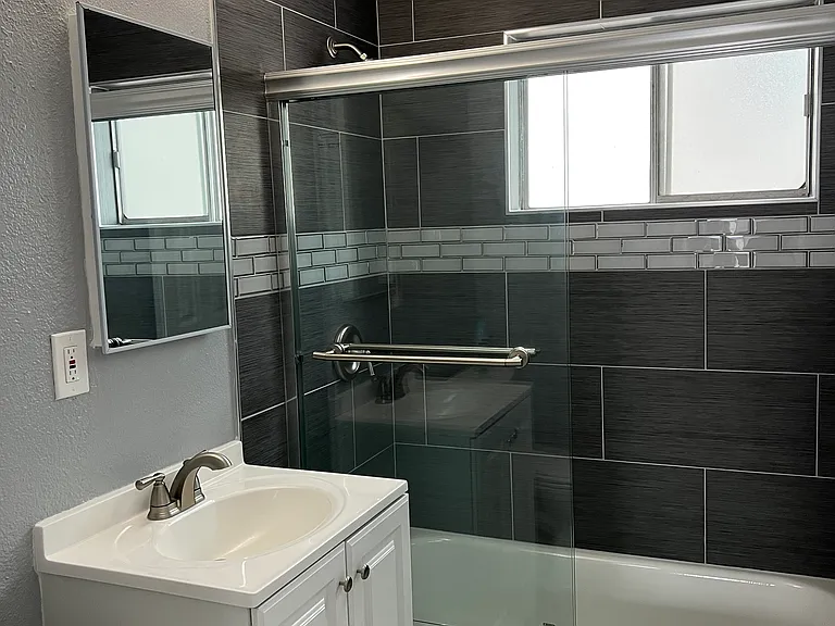 120 W 73rd St #3 — Photo 6