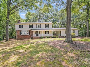 2606 Camelot Dr, Rock Hill, SC 29732