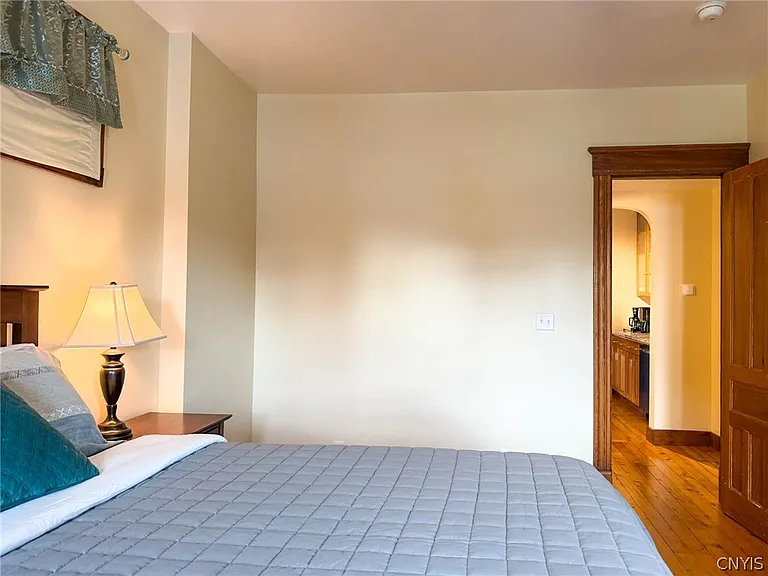 1015 White Pl — Photo 19