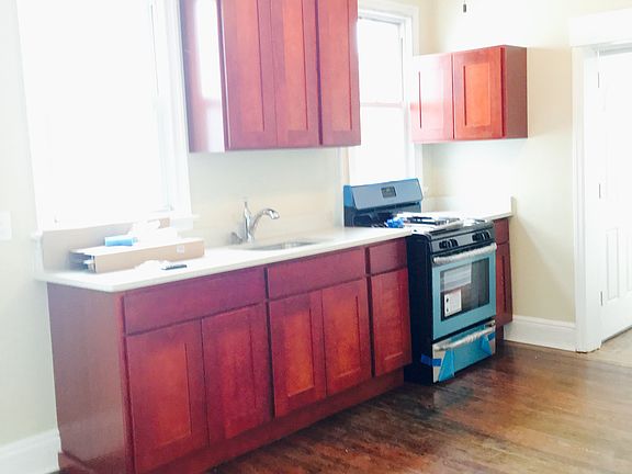 2nd image of 908 Cranford Ave