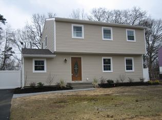 15 Cedar Hill Ln, Toms River, NJ