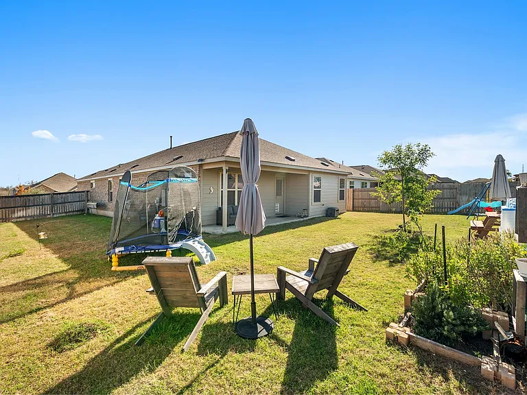 1232 Matt Ln — Photo 1