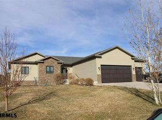 2013 E 33rd St, Scottsbluff, NE 69361