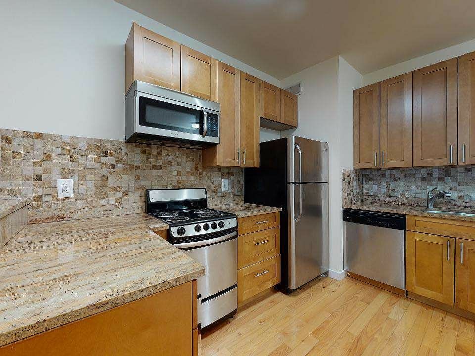 1st image of 1458 2nd Ave #N4