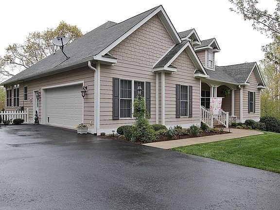 2nd image of 244 Peaks View Dr