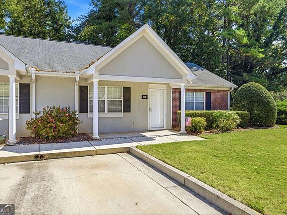 3rd image of 2937 Florence Dr
