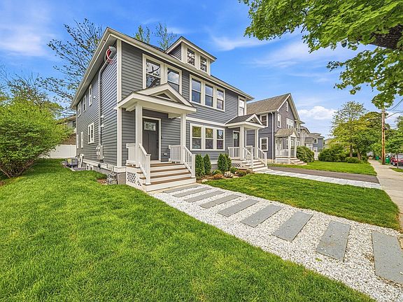 3rd image of 52 Rangeley Rd #52
