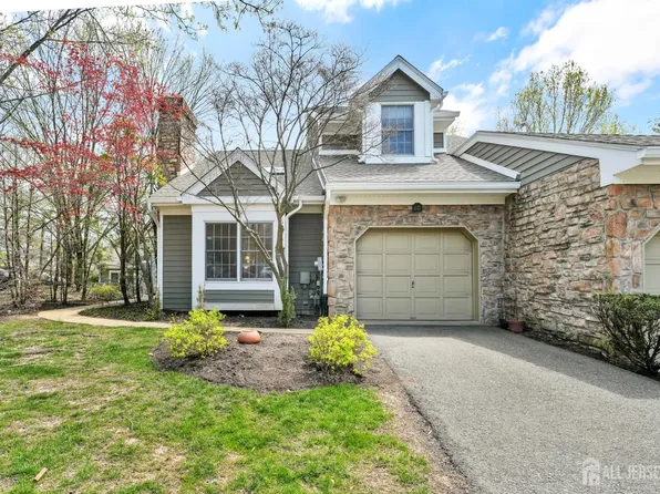 88 W Countryside Dr, Princeton, NJ 08540