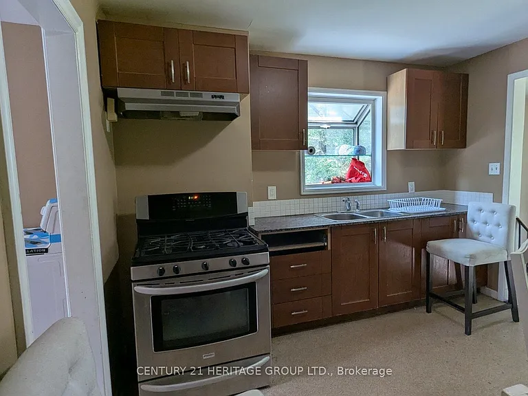25 Bush Dr — Photo 10