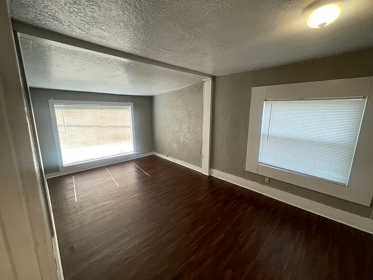701 N University Blvd — Photo 3