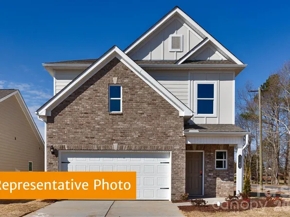 1635 Troon Dr, Salisbury, NC 28144