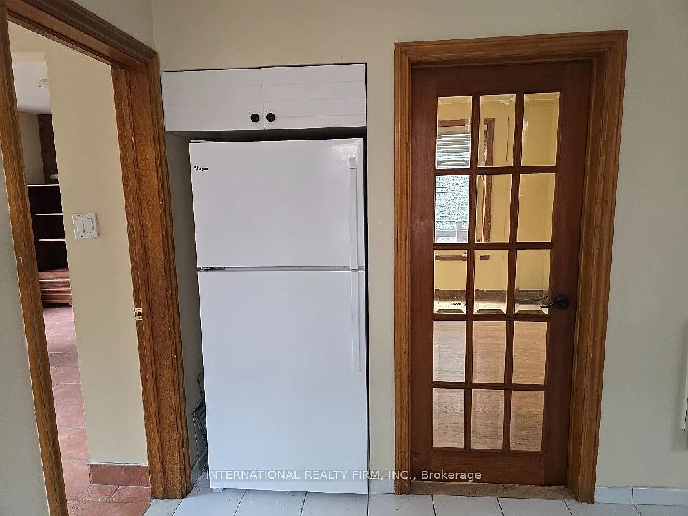 4 bed, $3,990 — Photo 3