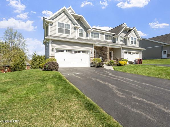 45 Lorenzo Drive, Troy, NY 12180