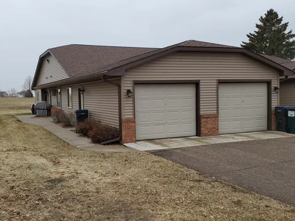 1377 Doman Dr APT 1, New Richmond, WI 54017