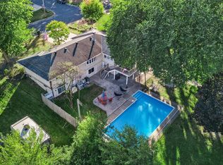 8710 60th Ave N, New Hope, MN 55428