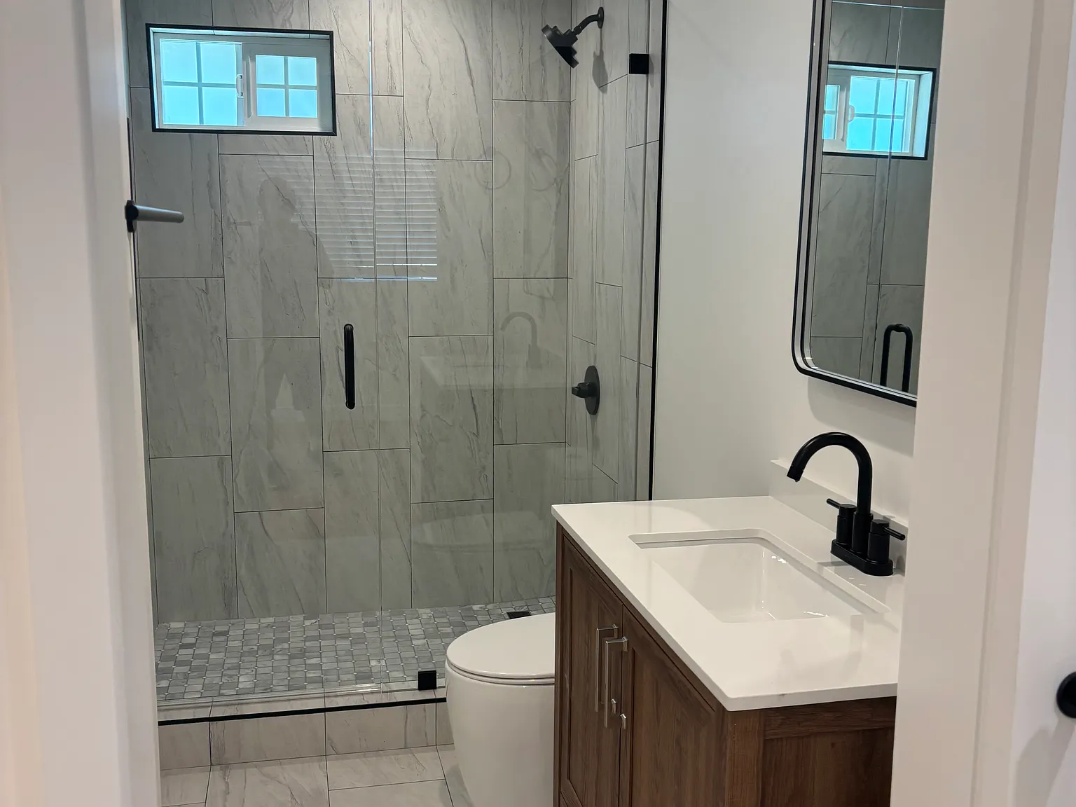 Studio, 410 sqft, $1,795 — Photo 3