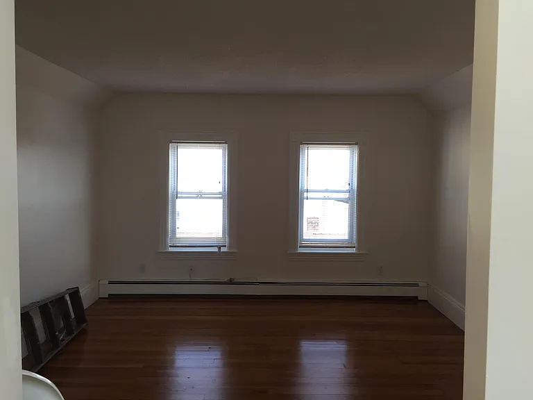 127 High St #3 — Photo 9
