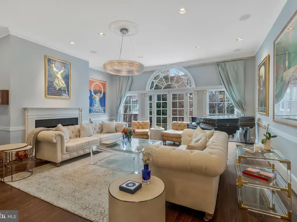 3230 Volta Pl NW, Washington, DC 20007