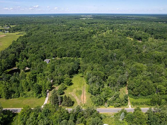 4th image of 3981 N Waldo Rd