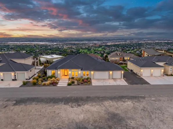 2531 Falconcrest Loop, Richland, WA 99352