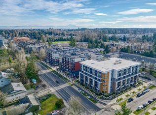 13858 108th Ave #E616, Surrey, BC V3T2M4