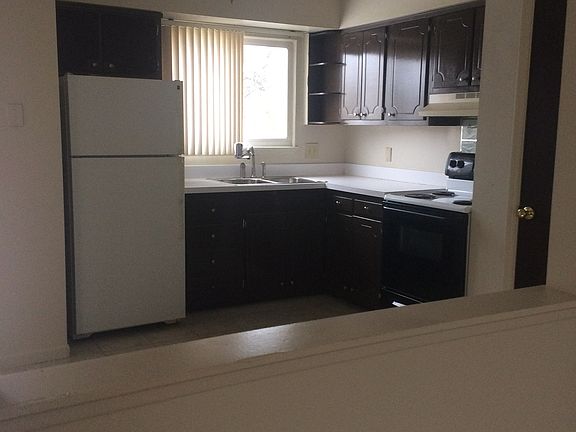 2nd image of 3449 Stonegate Dr #3449