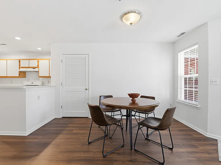 5301 Tudor Dr — Photo 5
