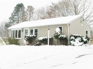 13 Airport Rd, North Grafton, MA 01536