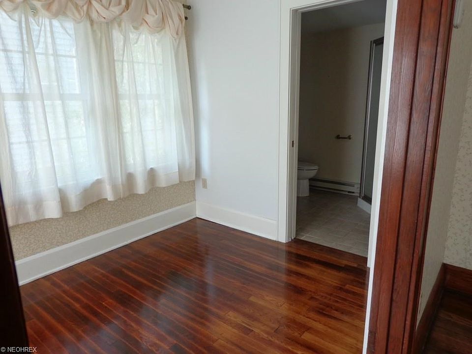 454 Roslyn Ave, Akron, OH 44320 Zillow