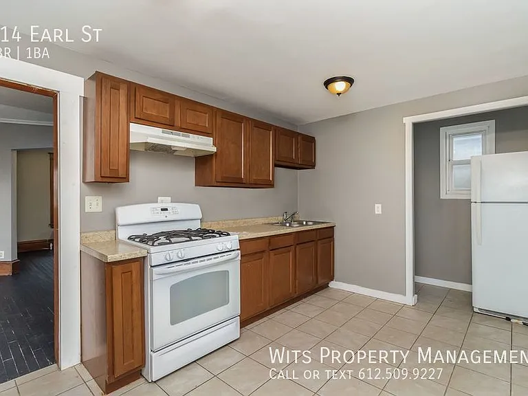 414 Earl St — Photo 7