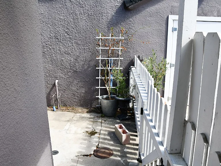 629 W Culver Ave — Photo 36