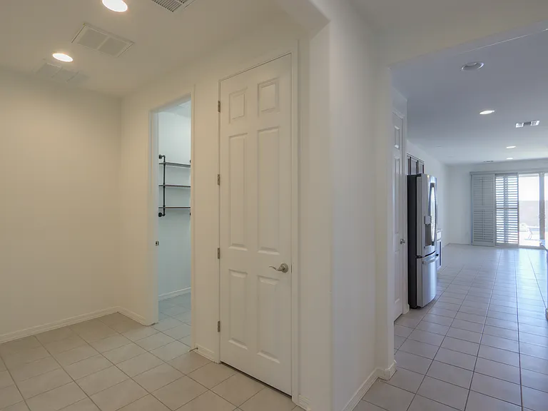 832 S Strahan Pl — Photo 8