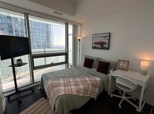 14 York St #3333, Toronto, ON