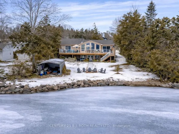 95 Lakeshore Rd E, Oro Medonte, ON L0L 2E0