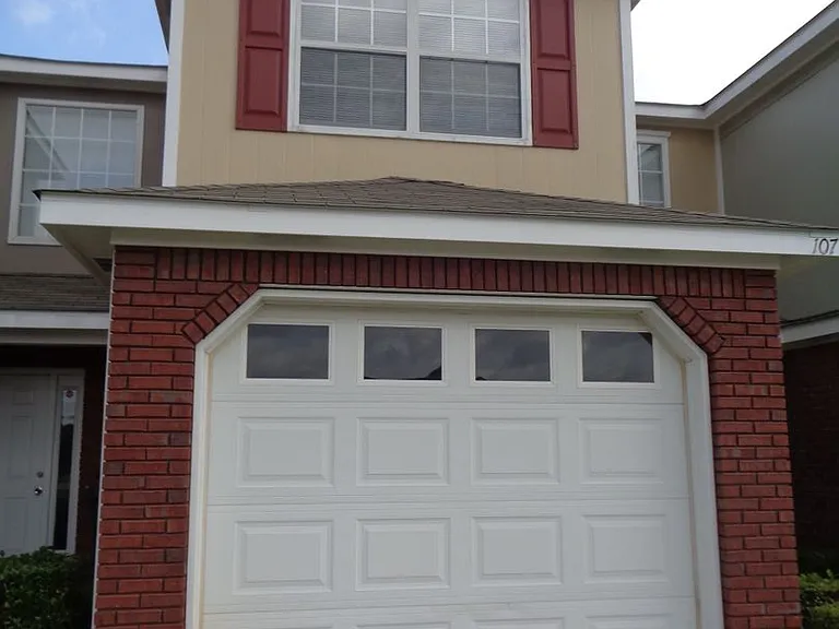 107 Wakefield Way — Photo 1