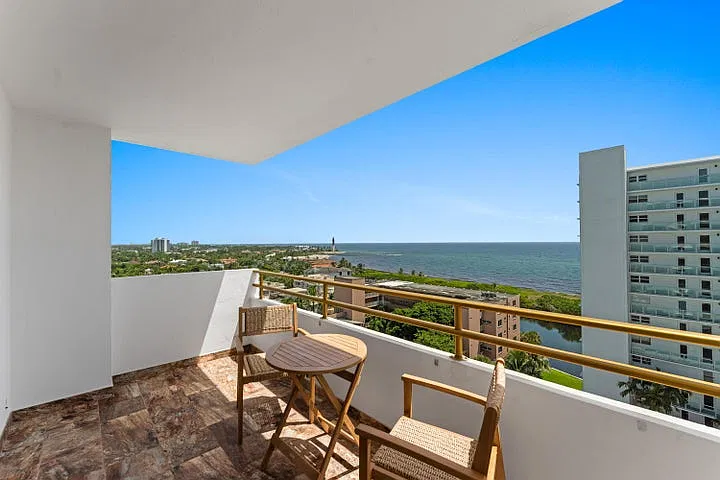 1630 N Ocean Blvd — Photo 1