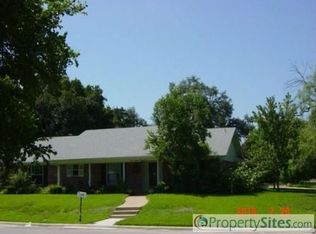 421 Concord Dr, Hurst, TX 76054