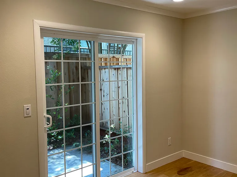2216 Ida Dr — Photo 4