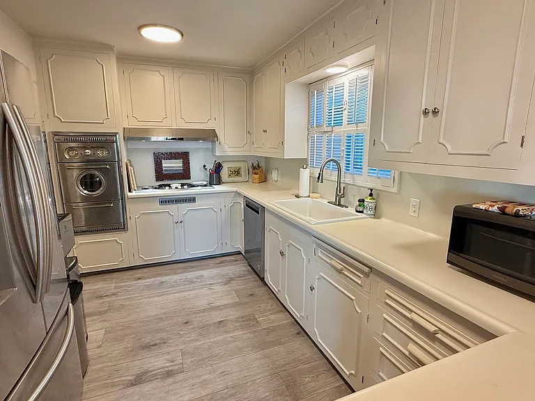 16555 S Pacific Ave — Photo 3
