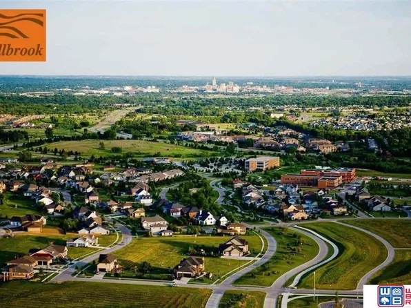 6931 NW 2nd St, Lincoln, NE 68521