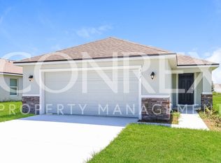 317 Judy Ln, Auburndale, FL 33823