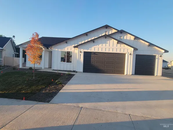 911 Rambling Rose Ave, Wilder, ID 83676